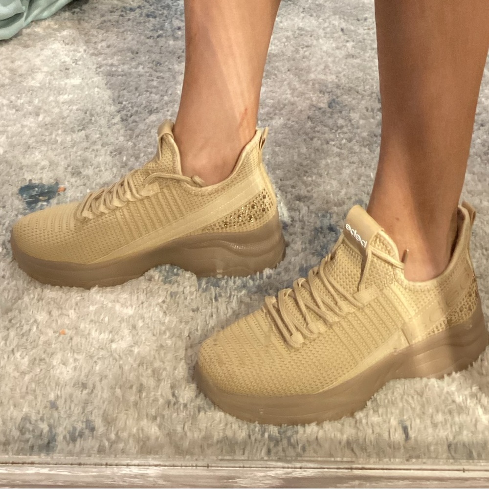 Bebe athletic shoes